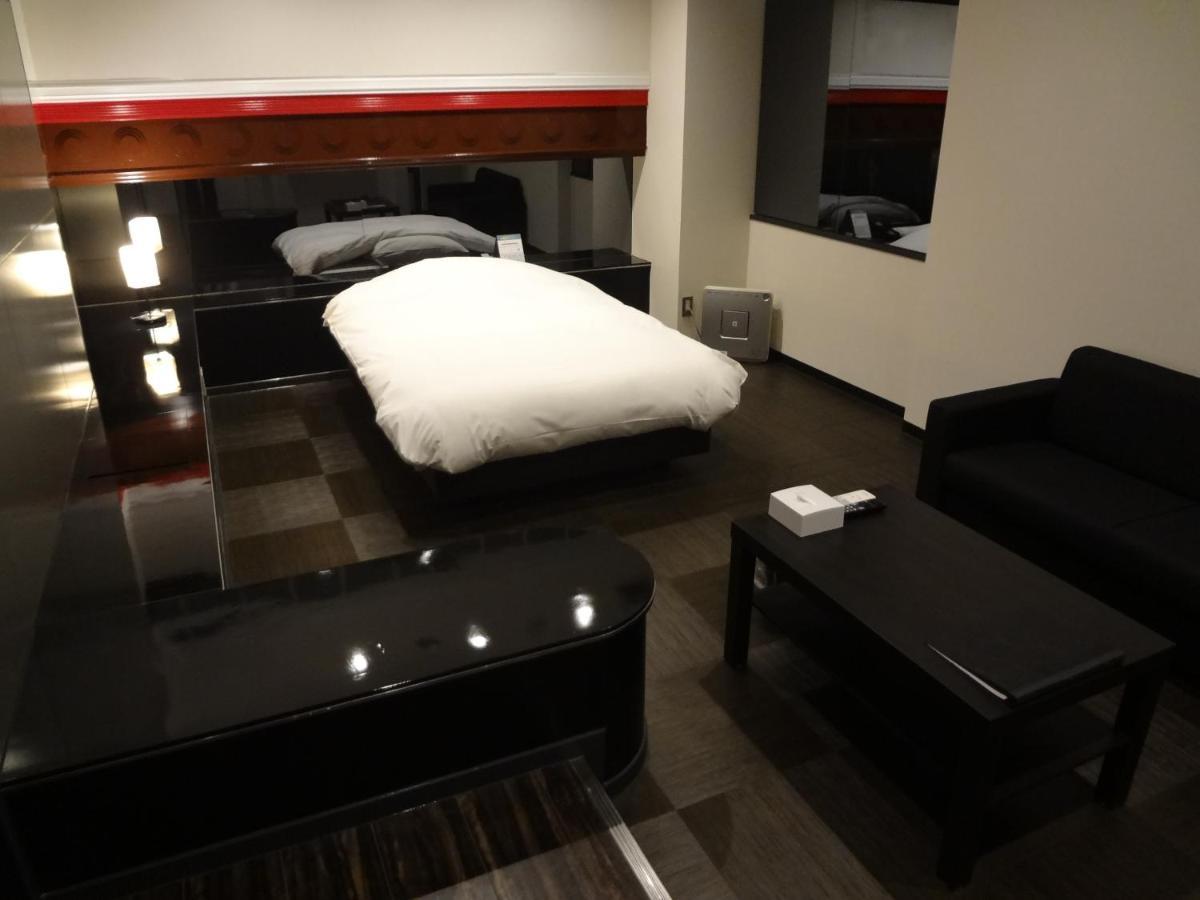 Royal Hotel Uohachi Bettei Ōgaki Extérieur photo