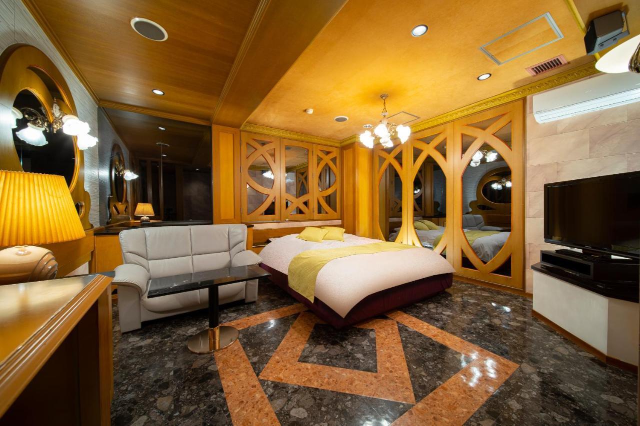 Royal Hotel Uohachi Bettei Ōgaki Extérieur photo